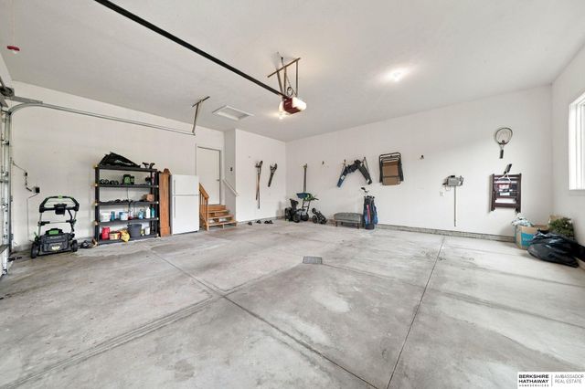 15933 S 60th Street, Roca, NE 68430