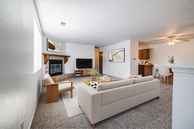 5801 Lowell Street NE UNIT 28D, Albuquerque, NM 87111