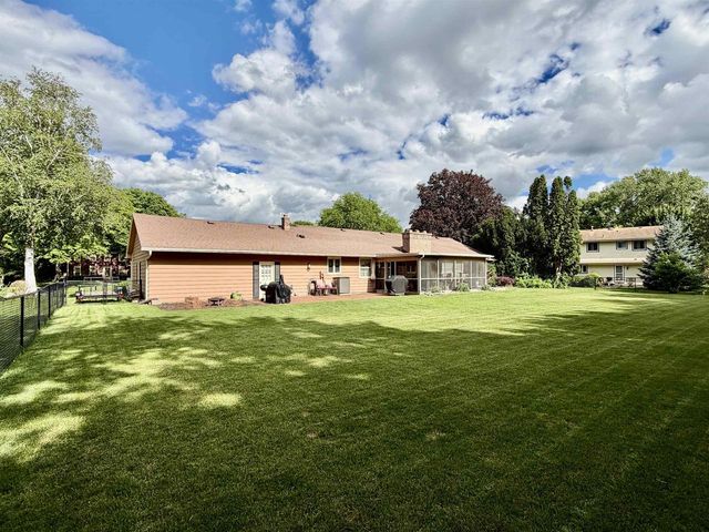 1903 Eastwood Avenue, Janesville, WI 53545