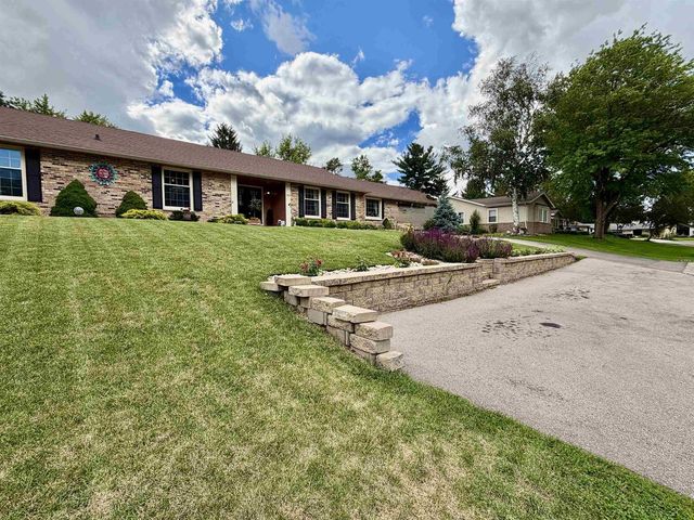 1903 Eastwood Avenue, Janesville, WI 53545