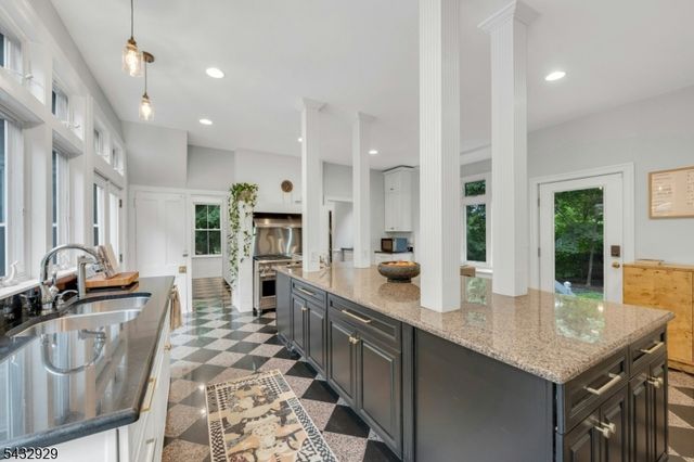 42 Llewellyn Rd, Montclair Twp., NJ 07042