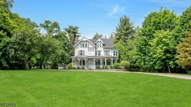 42 Llewellyn Rd, Montclair Twp., NJ 07042