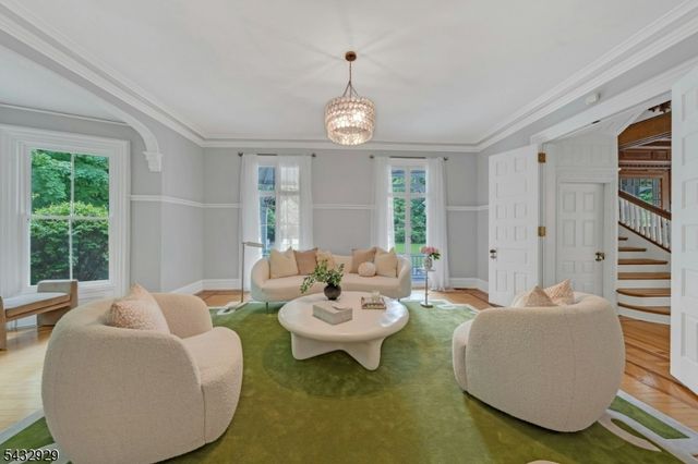 42 Llewellyn Rd, Montclair Twp., NJ 07042