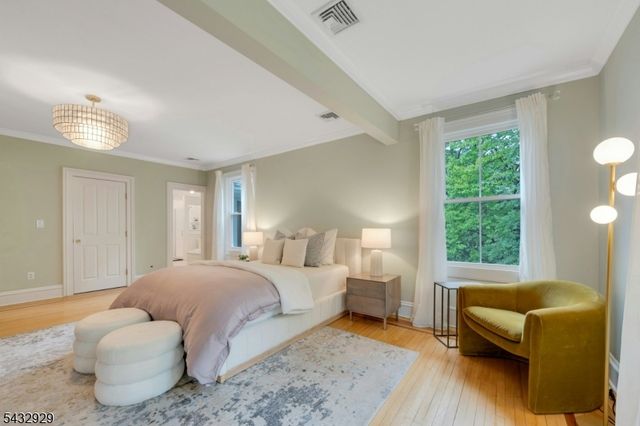 42 Llewellyn Rd, Montclair Twp., NJ 07042