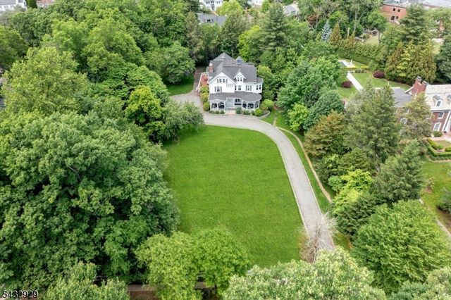 42 Llewellyn Rd, Montclair Twp., NJ 07042