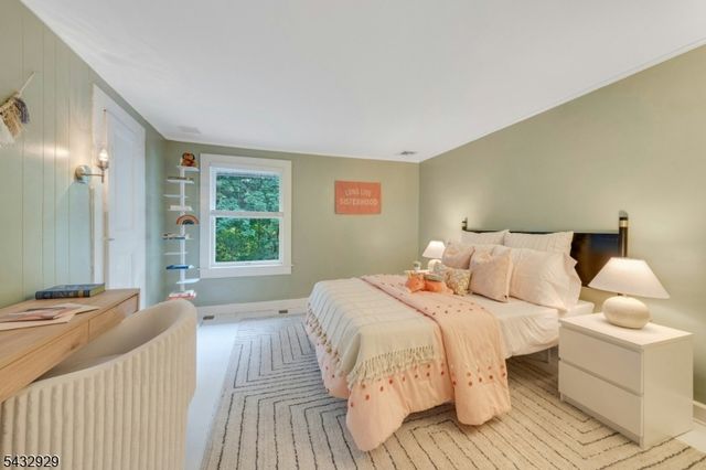 42 Llewellyn Rd, Montclair Twp., NJ 07042