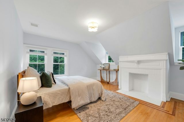 42 Llewellyn Rd, Montclair Twp., NJ 07042