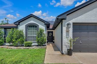 1410 Sherry DR, Taylor, TX 76574