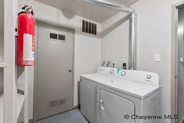 517 W 6TH ST, Cheyenne, WY 82007