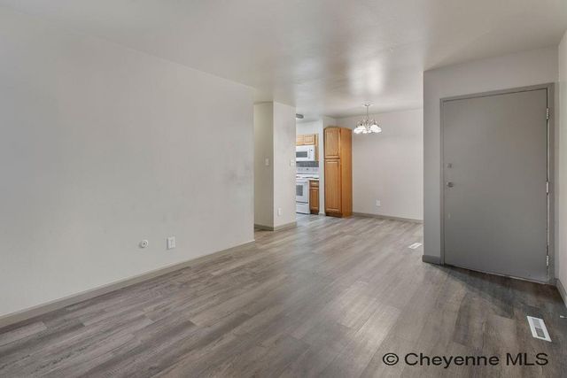 517 W 6TH ST, Cheyenne, WY 82007