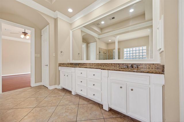 12316 Bend Creek Lane, Pearland, TX 77584