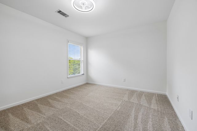 1053 Avery Trace Cir, Hendersonville, TN 37075