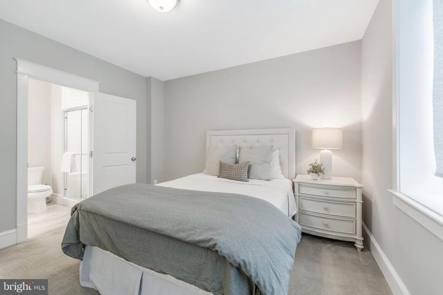 6805 LUMSDEN ST, Mclean, VA 22101