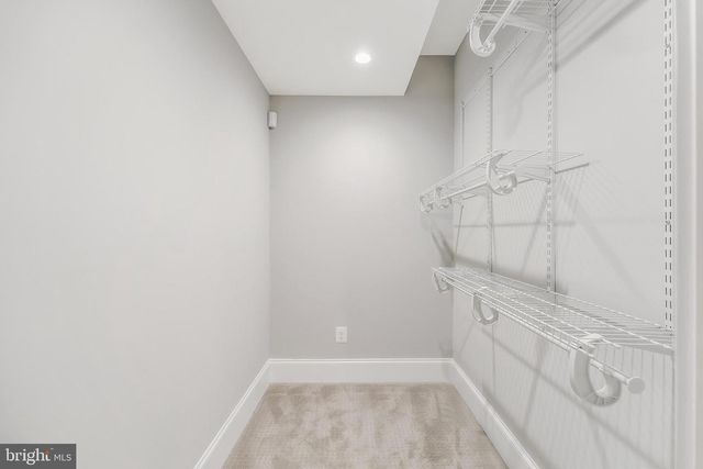 6805 LUMSDEN ST, Mclean, VA 22101