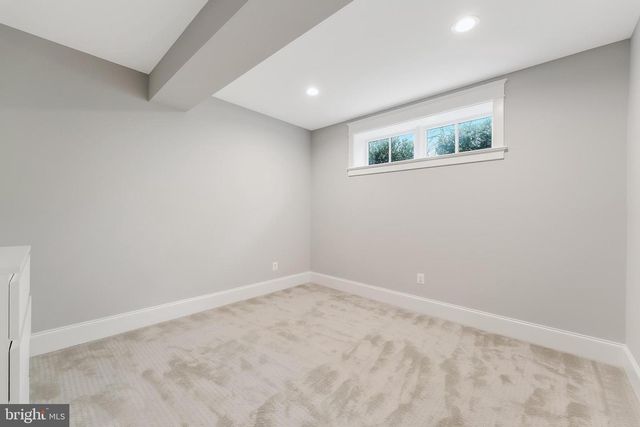 6805 LUMSDEN ST, Mclean, VA 22101