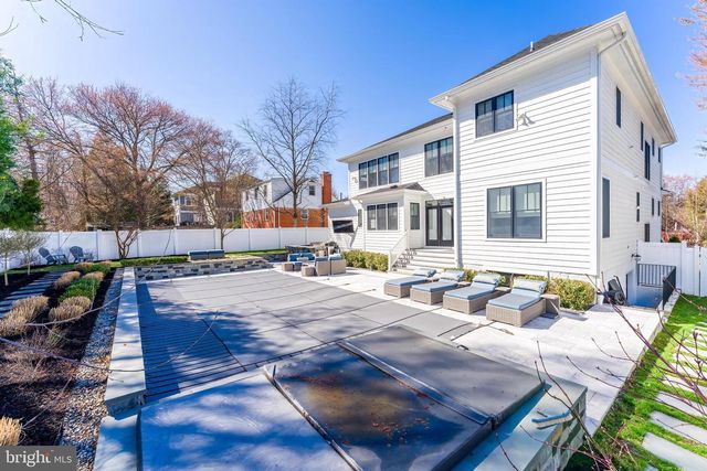 6805 LUMSDEN ST, Mclean, VA 22101