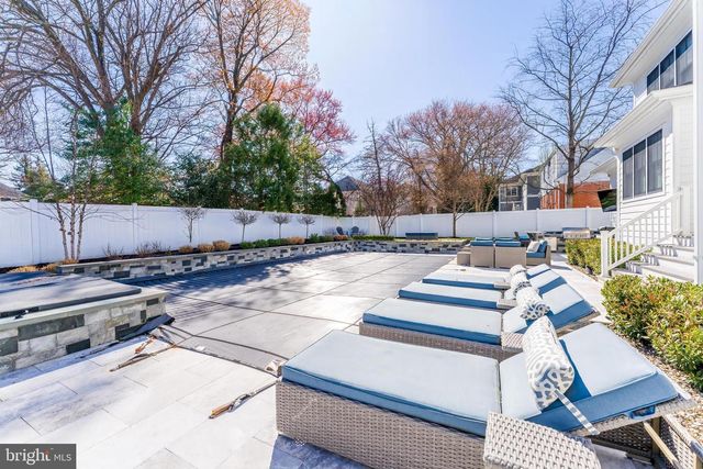 6805 LUMSDEN ST, Mclean, VA 22101