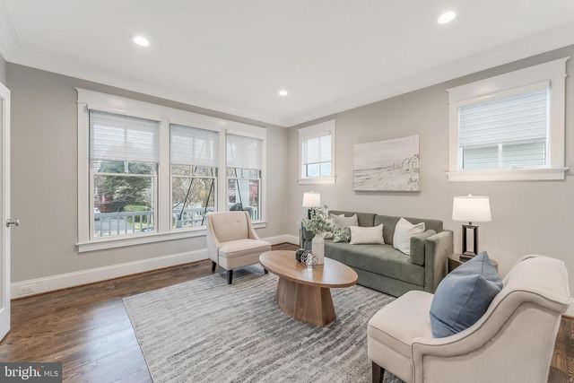 6805 LUMSDEN ST, Mclean, VA 22101