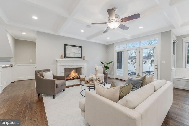 6805 LUMSDEN ST, Mclean, VA 22101