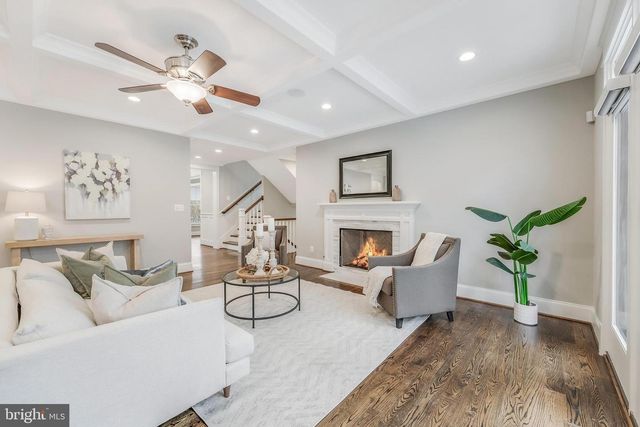 6805 LUMSDEN ST, Mclean, VA 22101