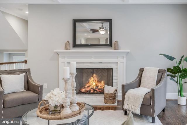 6805 LUMSDEN ST, Mclean, VA 22101