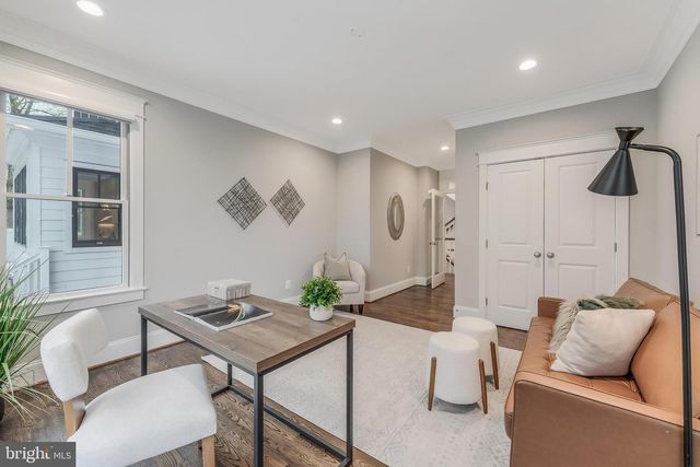 6805 LUMSDEN ST, Mclean, VA 22101