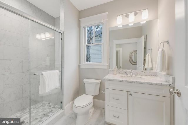 6805 LUMSDEN ST, Mclean, VA 22101