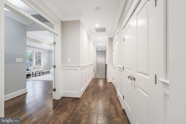 6805 LUMSDEN ST, Mclean, VA 22101