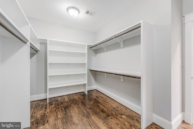 6805 LUMSDEN ST, Mclean, VA 22101