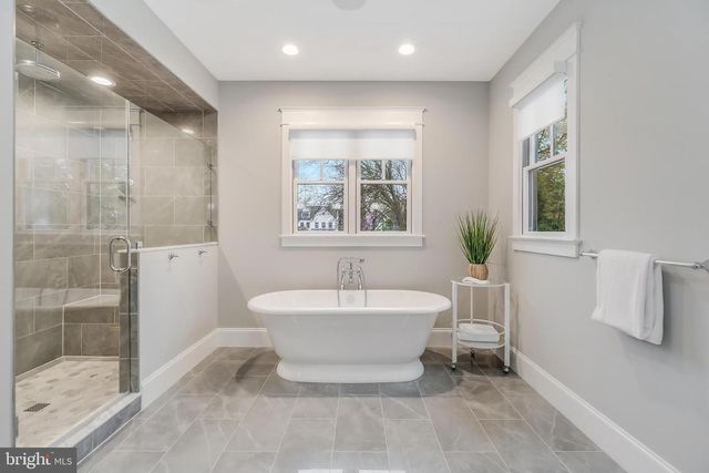 6805 LUMSDEN ST, Mclean, VA 22101