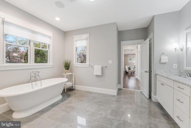 6805 LUMSDEN ST, Mclean, VA 22101