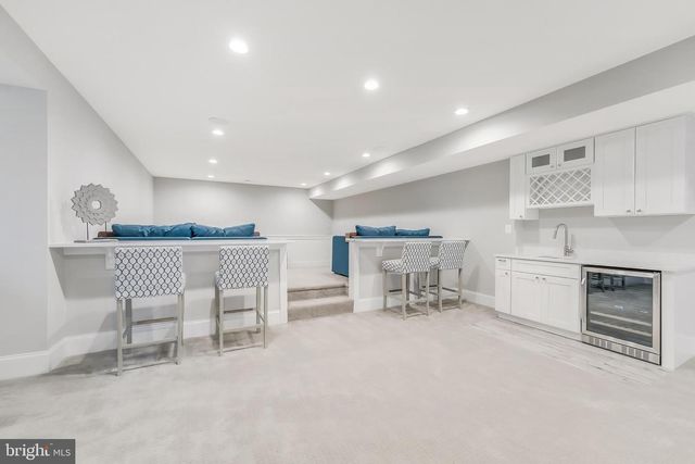 6805 LUMSDEN ST, Mclean, VA 22101