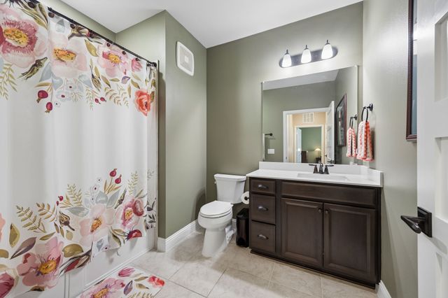 1735 Wittington Place 3207, Farmers Branch, TX 75234