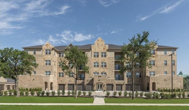 1735 Wittington Place 3207, Farmers Branch, TX 75234