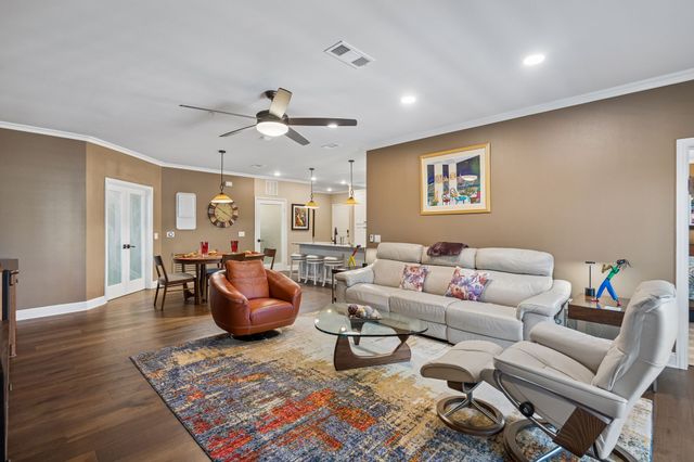 1735 Wittington Place 3207, Farmers Branch, TX 75234