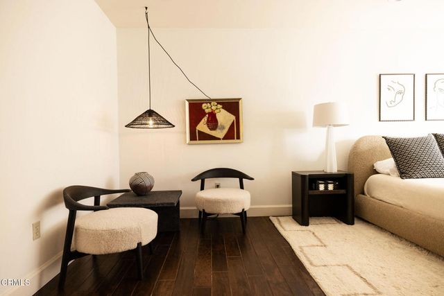 382 E California Boulevard 105, Pasadena, CA 91106