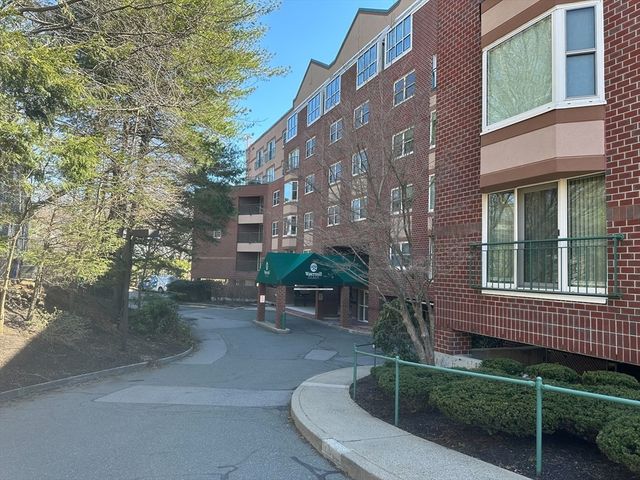 1 Watermill Pl 316, Arlington, MA 02476