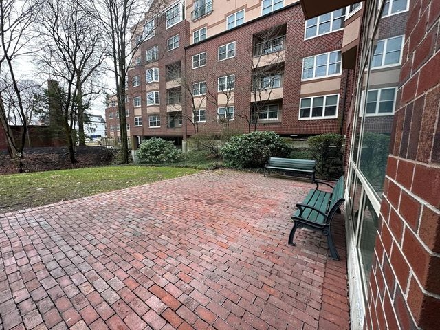 1 Watermill Pl 316, Arlington, MA 02476