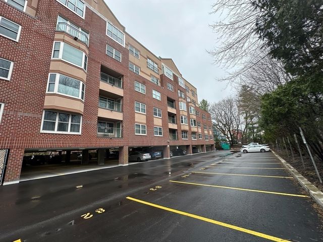 1 Watermill Pl 316, Arlington, MA 02476