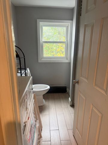 96 Birch St, Attleboro, MA 02703