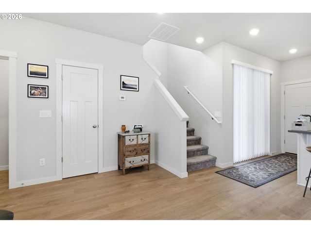 875 Legacy, Eugene, OR 97402