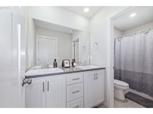 875 Legacy, Eugene, OR 97402