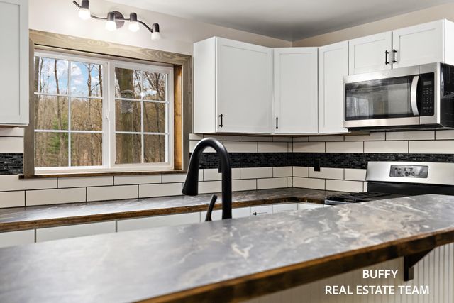 5242 S Hawkins Road, Pinora Twp, MI 49623