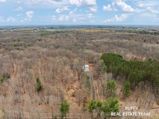 5242 S Hawkins Road, Pinora Twp, MI 49623