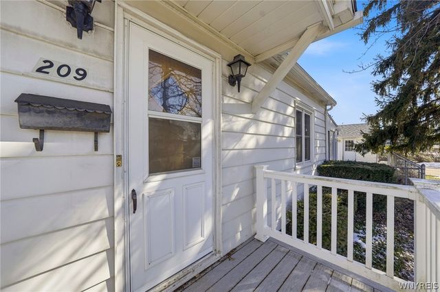 209 Harvard Avenue, Cheektowaga, NY 14043