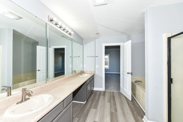 11050 Long Lake Lane, Fishers, IN 46037