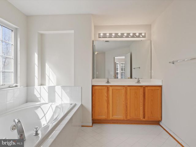 43417 SPRING CELLAR CT, Leesburg, VA 20176