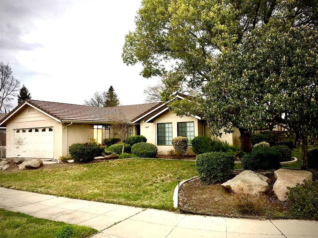 589 Petite Avenue, Madera, CA 93637