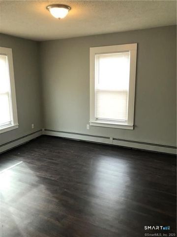669 East Main Street, Waterbury, CT 06702