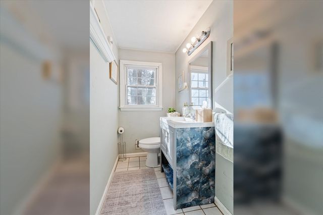 20 Washburn St, Attleboro, MA 02703